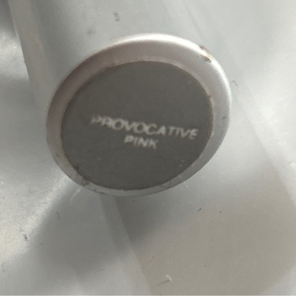 Models Prefer Lip gloss Provocative pink Shimmer Vintage Rare full size tube new - Picture 5 of 7